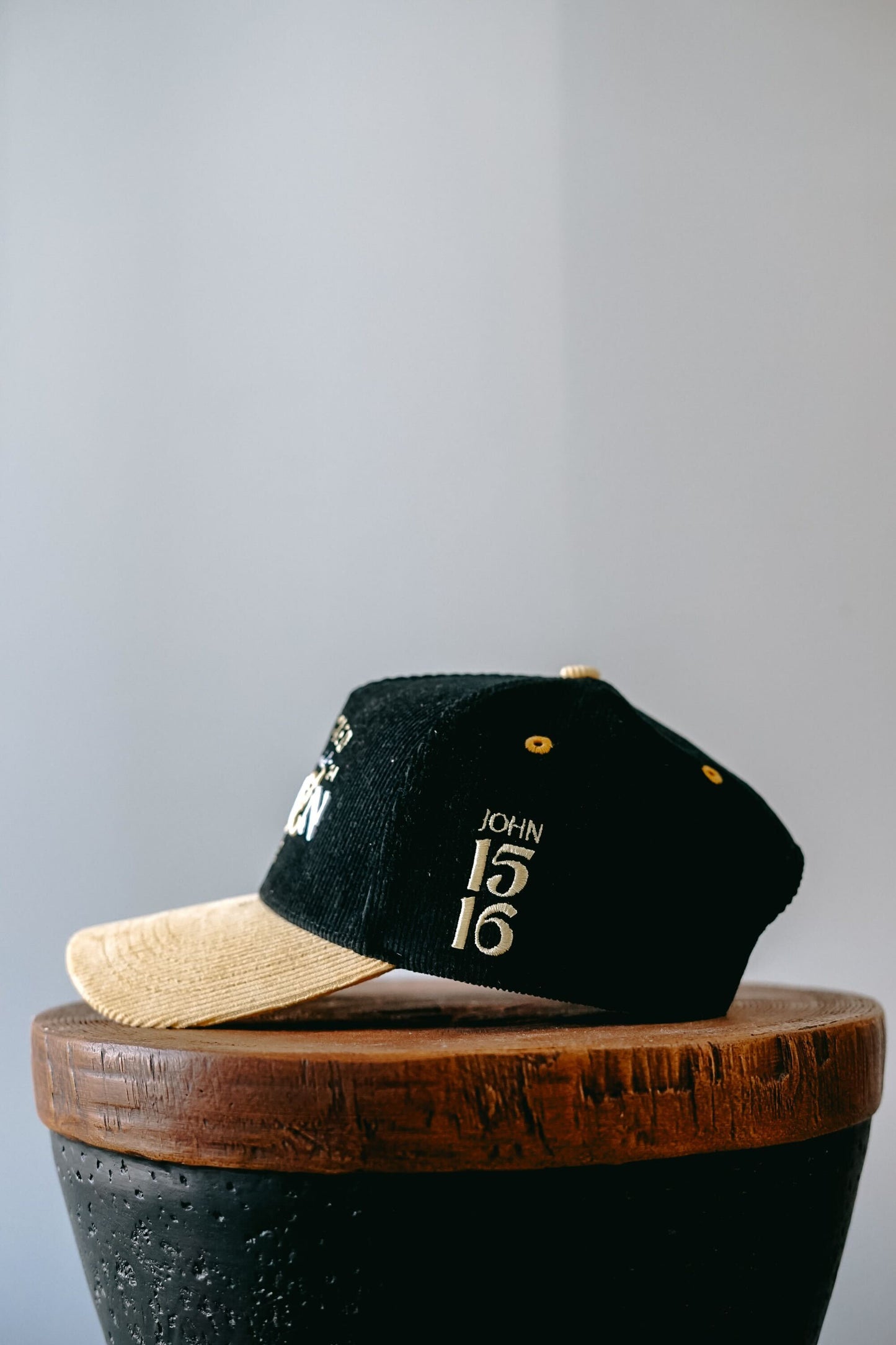 Chozn by God Crown Midnight Lux